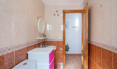 Resale - Apartment / flat - Torrevieja - Centro