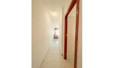 Resale - Apartment / flat - Torrevieja - Estacion De Autobuses