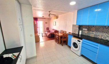 Resale - Apartment / flat - Torrevieja - Centro