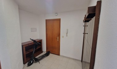 Resale - Apartment / flat - Torrevieja - Centro