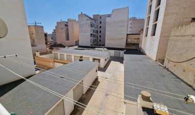 Resale - Apartment / flat - Torrevieja - Centro