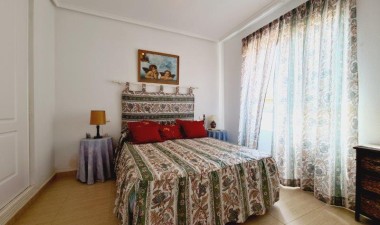 Resale - Apartment / flat - La Mata - Costa Blanca