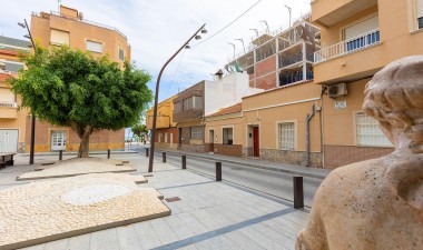 Resale - Apartment / flat - Torrevieja - La Mata