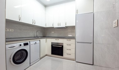 Resale - Apartment / flat - Torrevieja - Costa Blanca