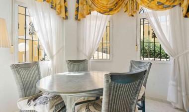 Resale - Villa - Orihuela Costa - Costa Blanca