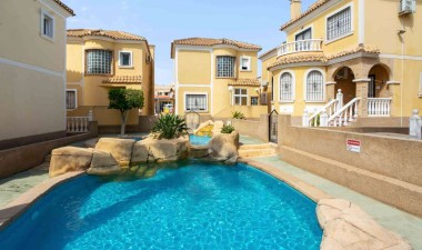 Resale - Villa - Orihuela Costa - Costa Blanca