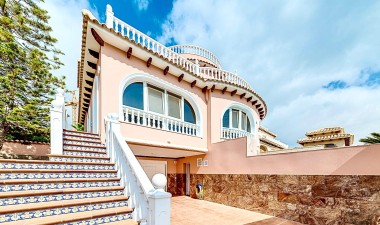 Resale - Villa - Orihuela Costa - La Zenia