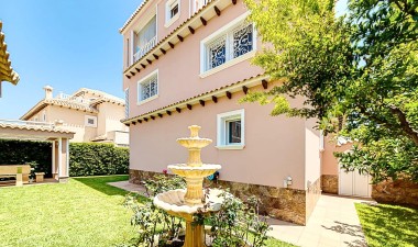 Resale - Villa - Orihuela Costa - La Zenia