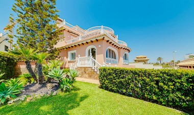 Resale - Villa - Orihuela Costa - La Zenia