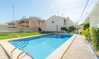 Resale - Bungalow - Torrevieja - Los Frutales