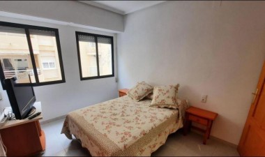 Resale - Apartment / flat - Torrevieja - La Mata