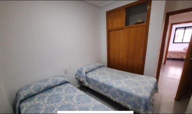 Resale - Apartment / flat - Torrevieja - La Mata