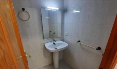 Resale - Apartment / flat - Torrevieja - La Mata