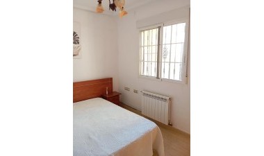 Resale - Bungalow - Orihuela Costa - PAU 26