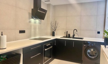 Resale - Apartment / flat - Torrevieja - torrevieja