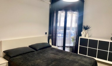 Resale - Apartment / flat - Torrevieja - torrevieja