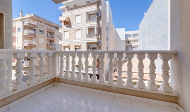 Resale - House - Torrevieja - Playa de los Locos