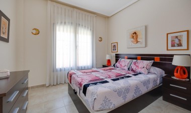 Odsprzedaż - Bungalow - Torrevieja - Torrejón