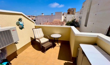 Resale - Apartment / flat - Torrevieja - Playa de los Locos