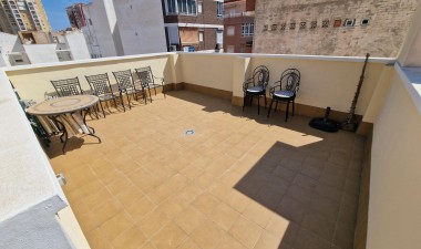 Resale - Apartment / flat - Torrevieja - Playa de los Locos