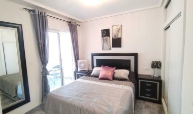 Resale - Apartment / flat - Torrevieja - Los Frutales