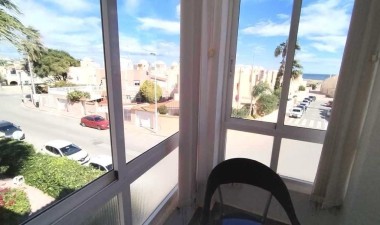 Resale - Apartment / flat - Torrevieja - Los Frutales