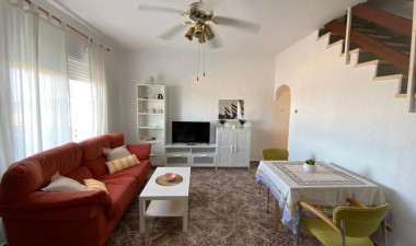 Resale - Town House - Los Nietos - Urbanizacion El Saladar