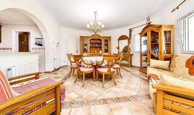 Resale - Villa - Orihuela Costa - La Zenia