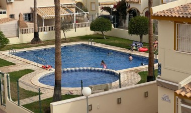 Resale - Villa - Orihuela Costa - Los Dolses