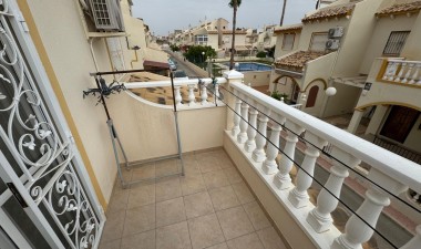 Resale - Villa - Orihuela Costa - Los Dolses