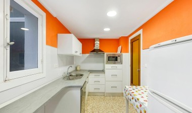 Resale - Apartment / flat - Torrevieja - Playa de los Locos