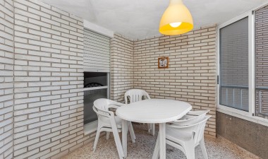 Resale - Apartment / flat - Torrevieja - Playa de los Locos