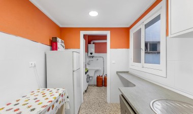 Resale - Apartment / flat - Torrevieja - Playa de los Locos