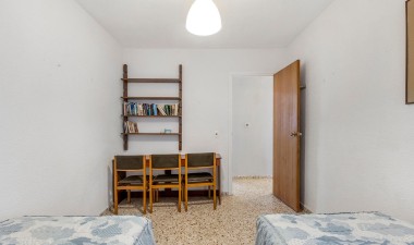 Resale - Apartment / flat - Torrevieja - Playa de los Locos