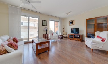 Resale - Apartment / flat - Torrevieja - Centro