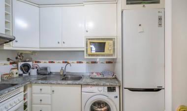 Resale - Apartment / flat - Torrevieja - La Mata