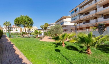 Resale - Apartment / flat - Torrevieja - La Mata