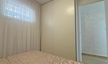 Resale - Apartment / flat - Torrevieja - Costa Blanca