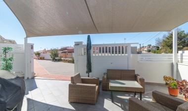 Resale - Bungalow - Torrevieja - Aguas nuevas 1