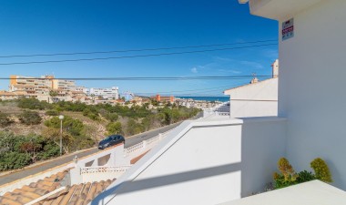 Resale - Bungalow - Torrevieja - Aguas nuevas 1