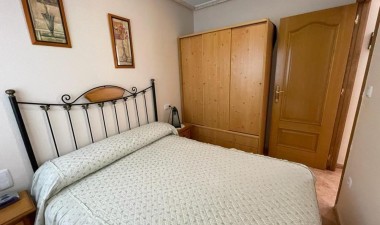 Resale - Apartment / flat - Torrevieja - Costa Blanca