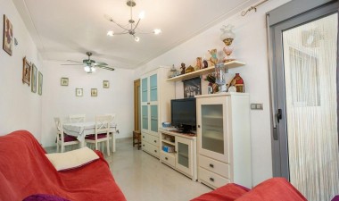 Resale - Apartment / flat - Torrevieja - La Mata