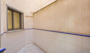 Resale - Apartment / flat - Torrevieja - La Mata