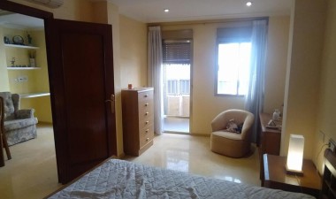 Resale - Apartment / flat - Torrevieja - PLAYA DEL CURA - CENTRO