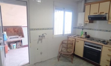 Resale - Apartment / flat - Torrevieja - PLAYA DEL CURA - CENTRO