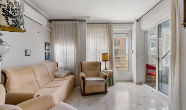 Resale - Apartment / flat - Torrevieja - Centro