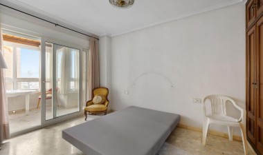 Resale - Apartment / flat - Torrevieja - Centro