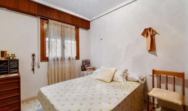 Resale - Apartment / flat - Torrevieja - Centro