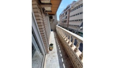 Resale - Apartment / flat - Torrevieja - Costa Blanca