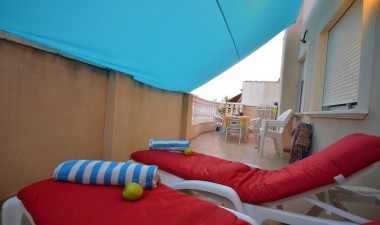 Odsprzedaż - Mieszkanie w bloku - Torrevieja - Playa del Cura